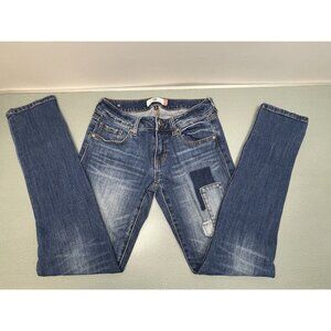 Women's Cabi Jean's Size 0 Blue Slim Boyfriend  Low-Rise Patches (W28''X30''L)